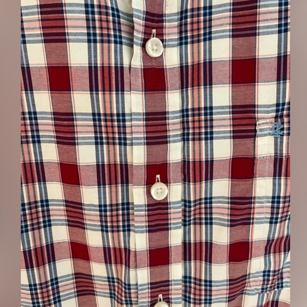 Izod Red Plaid Button Down Short Sleeve Shirt XL - Picture 3 of 4
